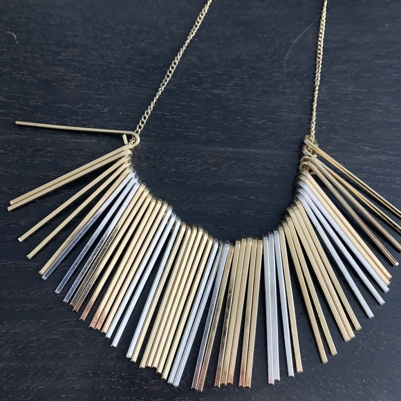 Gold and silver statement necklace - Picture 3 of 4